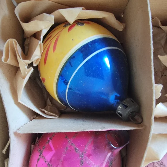 Vintage Santa Land Ornaments Set Of 11 In Orginal Box - Picture 4 of 5